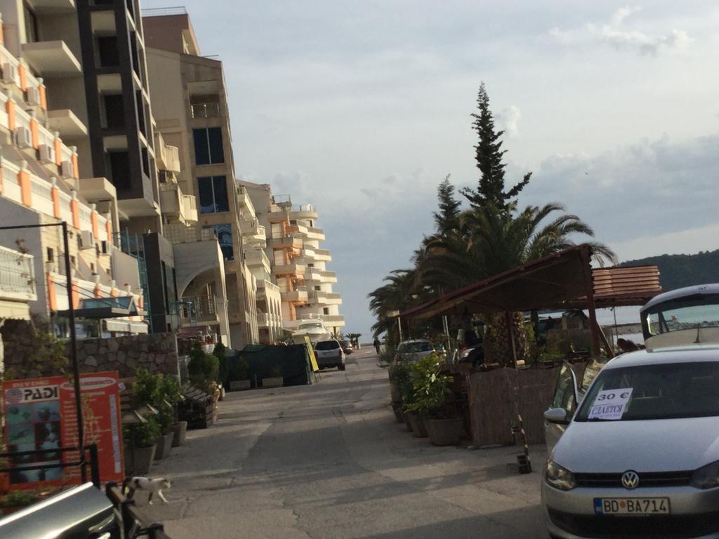 Apartment Sunset Рафаиловичи Екстериор снимка